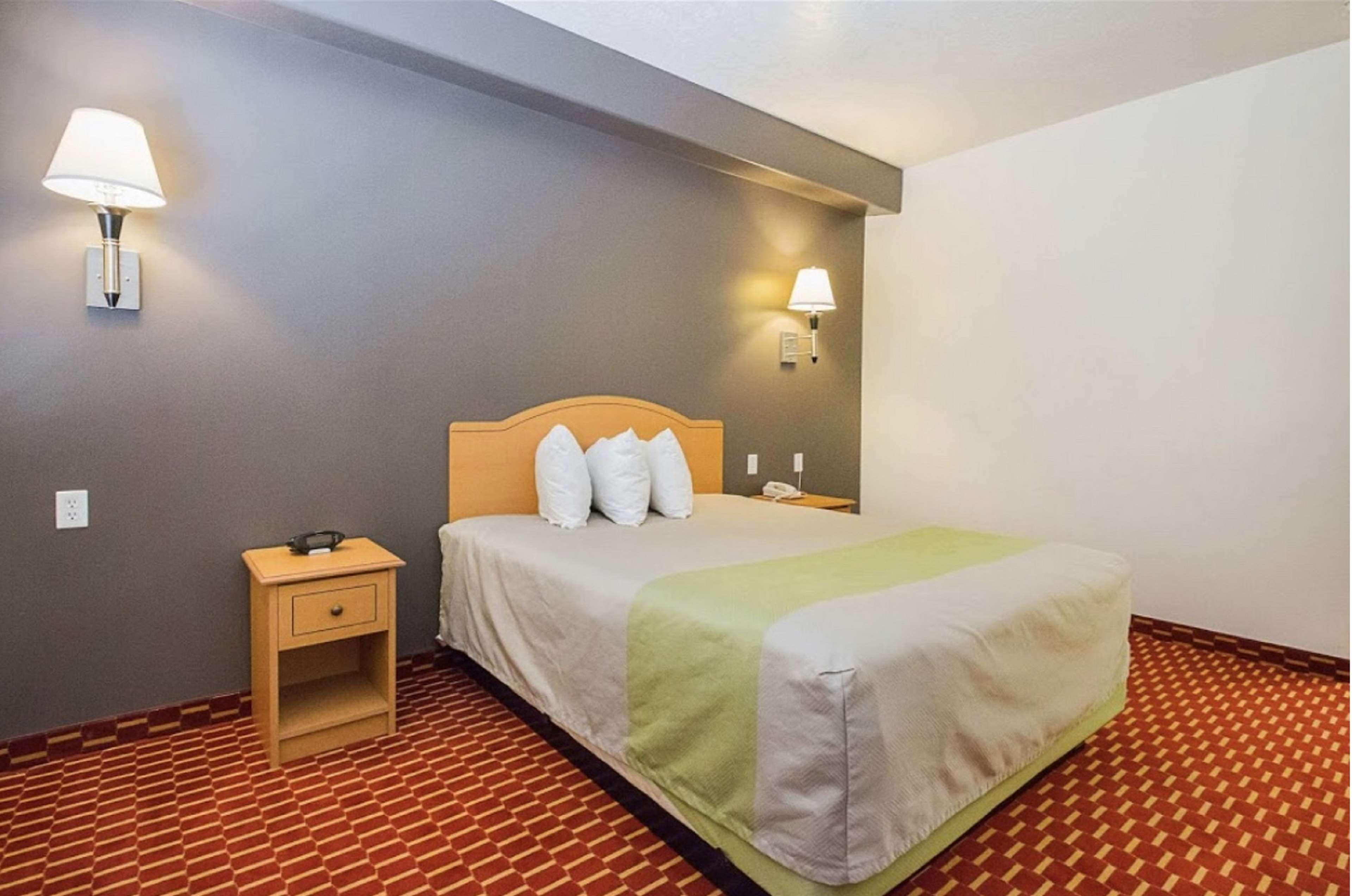 Executive Inn & Suites Extended Stay - Vernal Room photo
