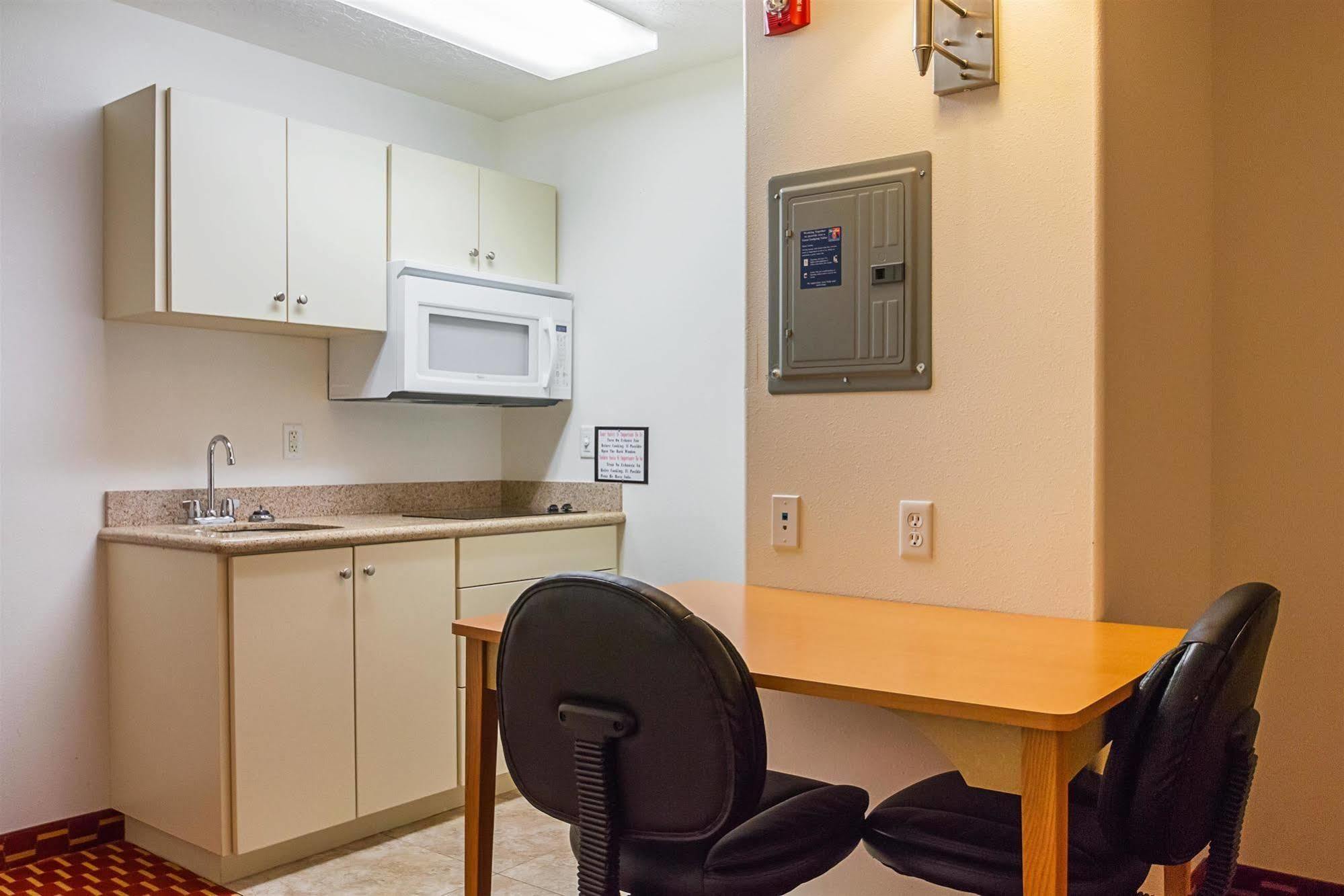 Executive Inn & Suites Extended Stay - Vernal Room photo